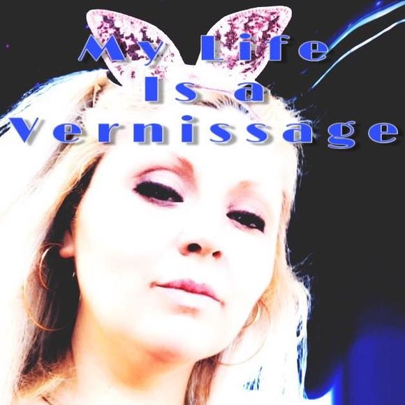 Meet your Posher, Stephanie - Picture 1 of 1